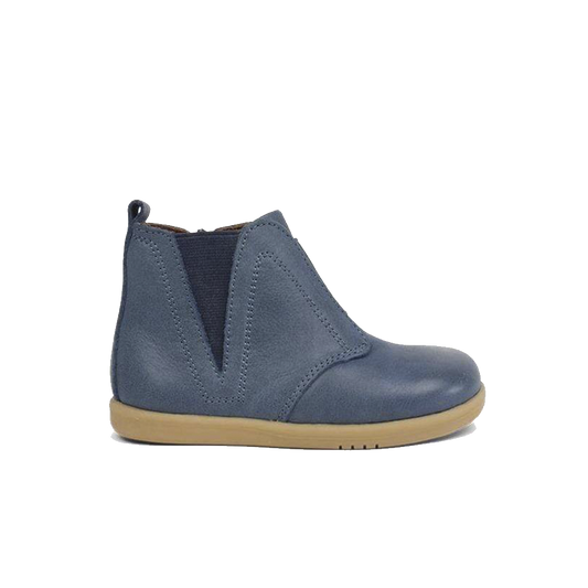 Shop online | Free shipping over $150 in Australia & New Zealand | Bobux I-walk range helps children to walk, run and play comfortably, designed to enable confident and secure movement. The shoes carry them on this journey with breathable, durable and flexible materials. Learning to move faster, stop quickly, jump & change direction requires more support.
