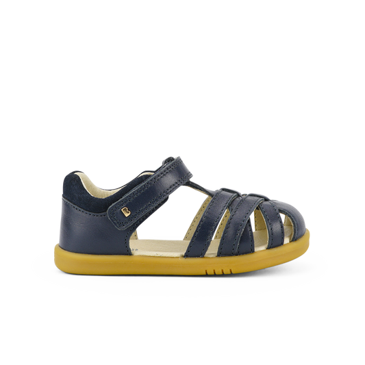 Bobux I-walk range helps children to walk, run and play comfortably, designed to enable confident and secure movement. The shoes carry them on this journey with breathable, durable and flexible materials. Learning to move faster, stop quickly, jump & change direction requires more support.