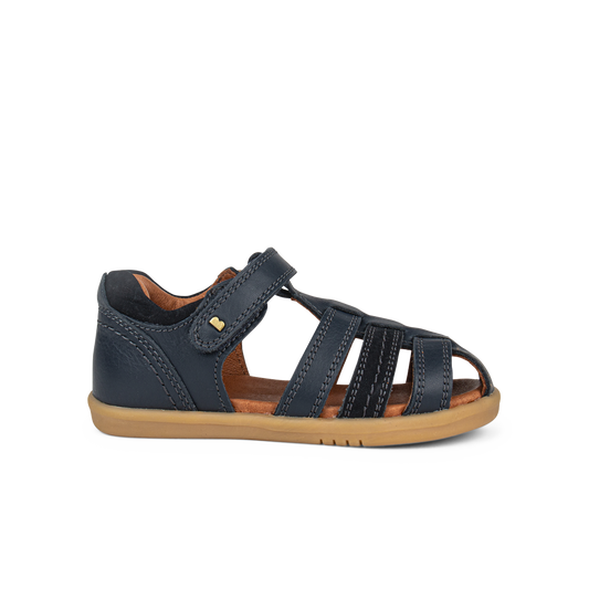 Shop online | Free shipping over $150 in Australia & New Zealand | Bobux I-walk range helps children to walk, run and play comfortably, designed to enable confident and secure movement. The shoes carry them on this journey with breathable, durable and flexible materials. Learning to move faster, stop quickly, jump & change direction requires more support.